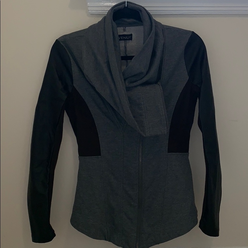 Light weight cowl neck jacket